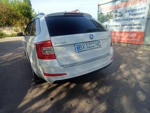 Белый Шкода Октавия, объемом двигателя 1.6 л и пробегом 265 тыс. км за 9200 $, фото 2 на Automoto.ua