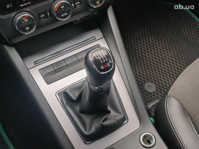 Білий Шкода Октавія, об'ємом двигуна 2 л та пробігом 328 тис. км за 8990 $, фото 21 на Automoto.ua