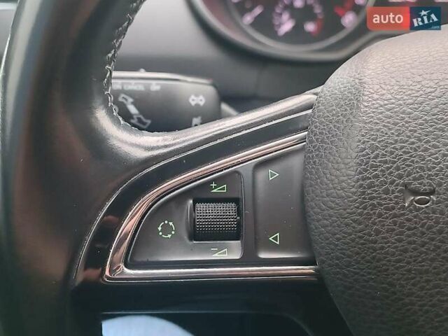 Білий Шкода Октавія, об'ємом двигуна 2 л та пробігом 328 тис. км за 8990 $, фото 18 на Automoto.ua