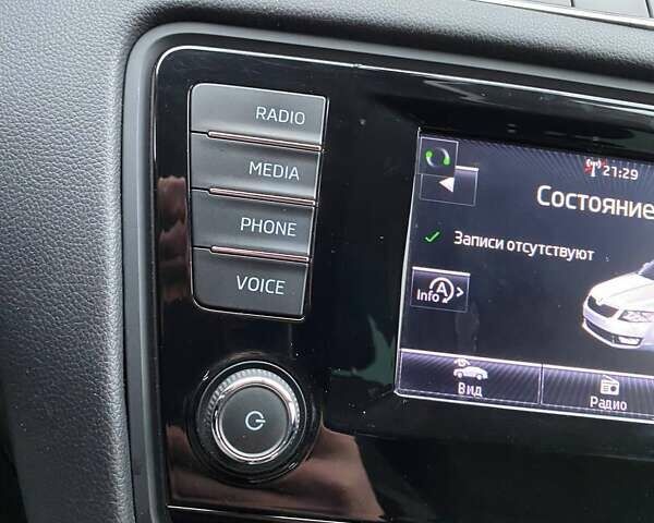 Белый Шкода Октавия, объемом двигателя 1.97 л и пробегом 321 тыс. км за 10600 $, фото 18 на Automoto.ua