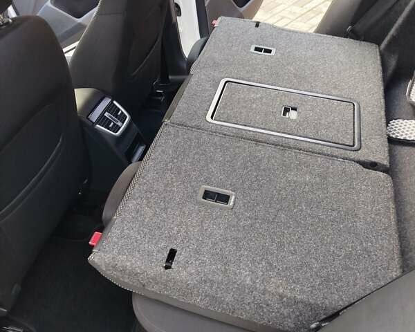 Шкода Октавия 2014 в Казатине на Automoto.ua Белый Шкода Октавия, объемом двигателя 1.97 л и пробегом 199 тыс. км за 11500 $, фото 17 на Automoto.ua