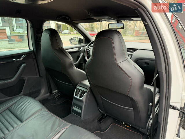 Белый Шкода Октавия, объемом двигателя 2 л и пробегом 230 тыс. км за 15300 $, фото 42 на Automoto.ua