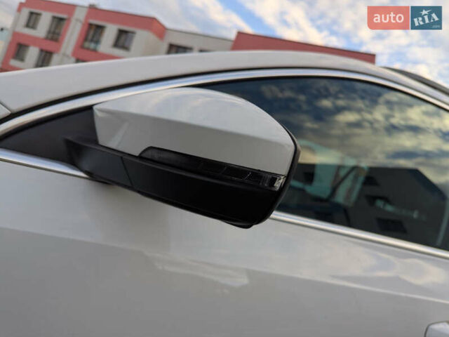Белый Шкода Октавия, объемом двигателя 1.6 л и пробегом 338 тыс. км за 10399 $, фото 48 на Automoto.ua