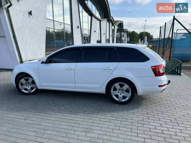 Білий Шкода Октавія, об'ємом двигуна 1.6 л та пробігом 248 тис. км за 10700 $, фото 15 на Automoto.ua