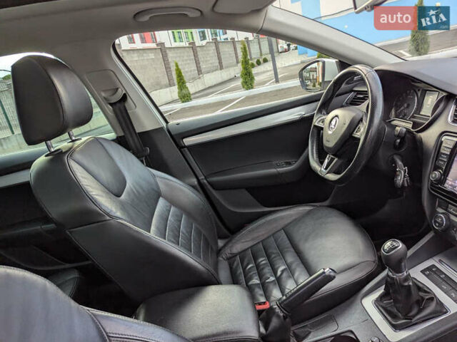 Белый Шкода Октавия, объемом двигателя 1.6 л и пробегом 338 тыс. км за 10399 $, фото 25 на Automoto.ua