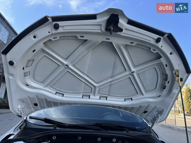 Белый Шкода Октавия, объемом двигателя 1.98 л и пробегом 199 тыс. км за 13500 $, фото 81 на Automoto.ua