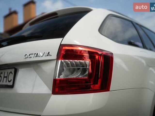 Белый Шкода Октавия, объемом двигателя 1.2 л и пробегом 253 тыс. км за 7500 $, фото 11 на Automoto.ua