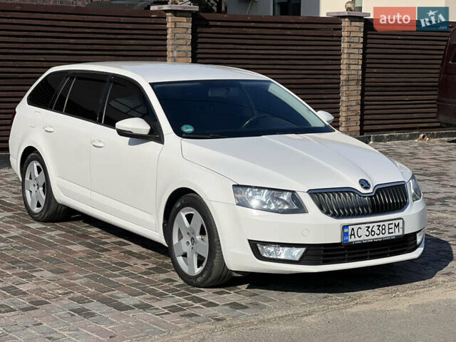 Білий Шкода Октавія, об'ємом двигуна 1.6 л та пробігом 248 тис. км за 10700 $, фото 38 на Automoto.ua