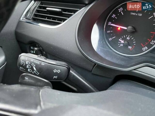 Белый Шкода Октавия, объемом двигателя 1.97 л и пробегом 321 тыс. км за 10600 $, фото 16 на Automoto.ua