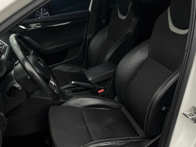 Белый Шкода Октавия, объемом двигателя 0 л и пробегом 246 тыс. км за 12400 $, фото 8 на Automoto.ua