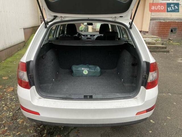 Белый Шкода Октавия, объемом двигателя 1.2 л и пробегом 114 тыс. км за 10500 $, фото 6 на Automoto.ua