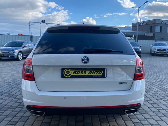 Белый Шкода Октавия, объемом двигателя 2 л и пробегом 312 тыс. км за 13700 $, фото 5 на Automoto.ua