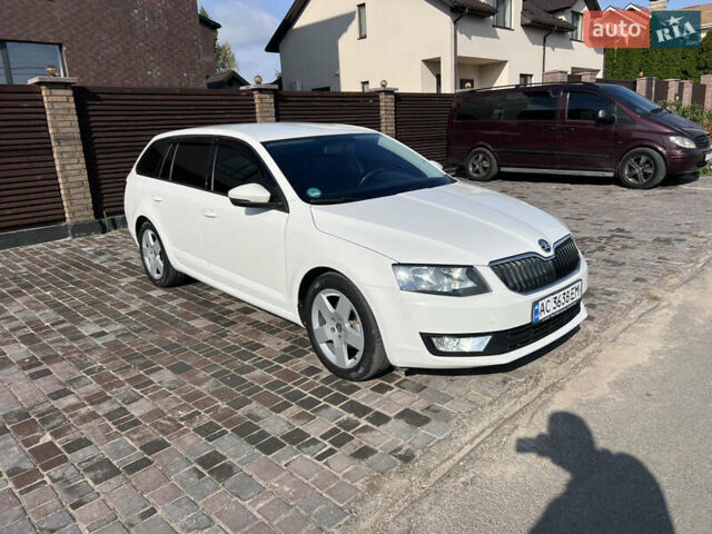 Білий Шкода Октавія, об'ємом двигуна 1.6 л та пробігом 248 тис. км за 10700 $, фото 54 на Automoto.ua