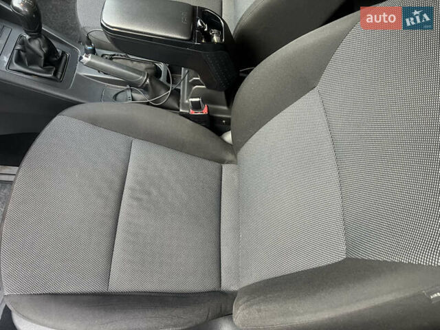 Белый Шкода Октавия, объемом двигателя 1.6 л и пробегом 250 тыс. км за 11500 $, фото 37 на Automoto.ua