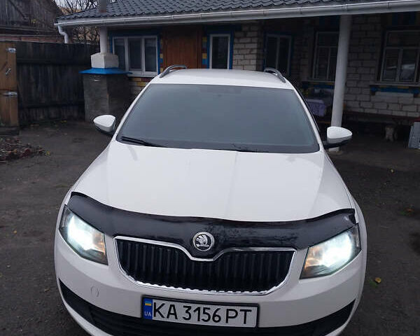 Белый Шкода Октавия, объемом двигателя 1.6 л и пробегом 340 тыс. км за 9500 $, фото 5 на Automoto.ua