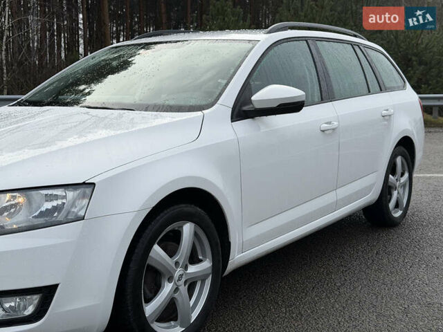 Білий Шкода Октавія, об'ємом двигуна 1.6 л та пробігом 204 тис. км за 11299 $, фото 25 на Automoto.ua