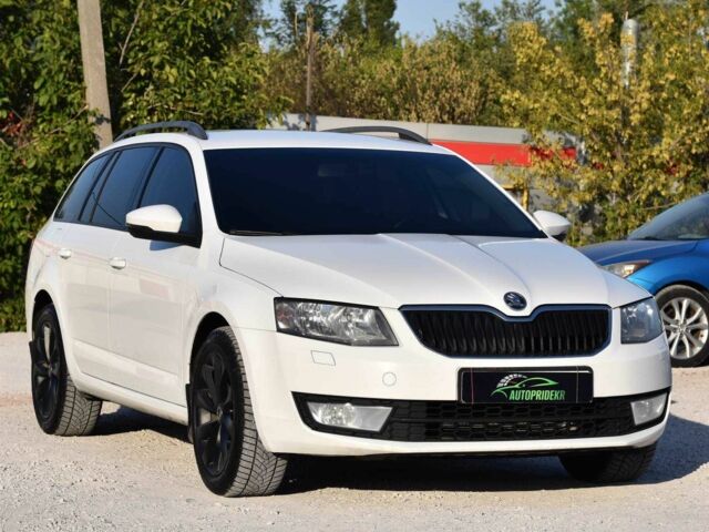 Шкода Октавия 2014 в Кривом Роге на Automoto.ua Белый Шкода Октавия, объемом двигателя 1.6 л и пробегом 304 тыс. км за 8999 $, фото 1 на Automoto.ua