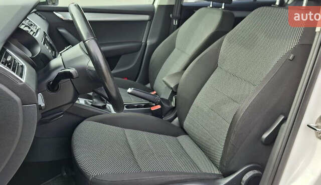 Шкода Октавія 2014 у Рожище на Automoto.ua Білий Шкода Октавія, об'ємом двигуна 1.6 л та пробігом 290 тис. км за 9300 $, фото 24 на Automoto.ua