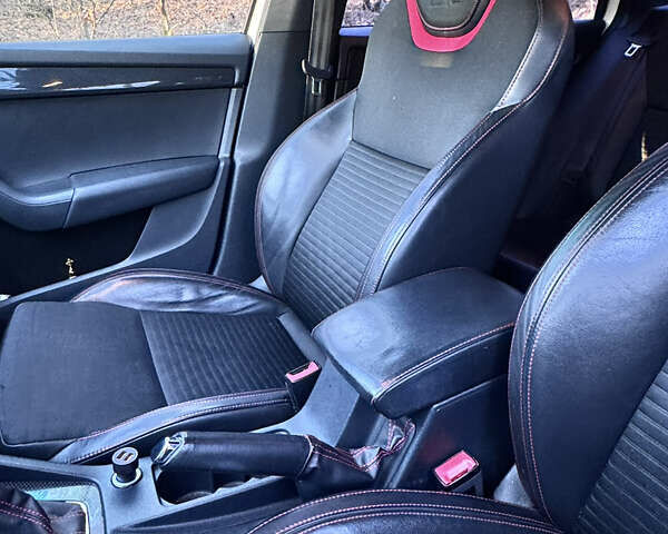 Білий Шкода Октавія, об'ємом двигуна 1.98 л та пробігом 271 тис. км за 13900 $, фото 5 на Automoto.ua