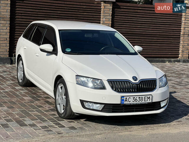 Білий Шкода Октавія, об'ємом двигуна 1.6 л та пробігом 248 тис. км за 10700 $, фото 37 на Automoto.ua