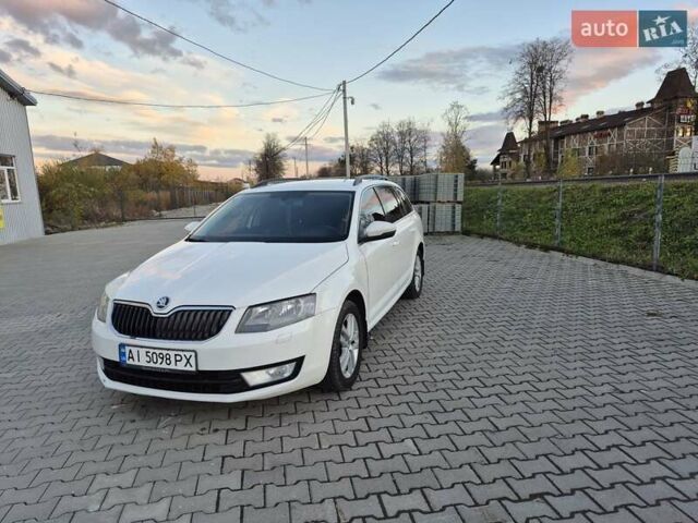 Шкода Октавія 2014 у Івано-Франківську на Automoto.ua Білий Шкода Октавія, об'ємом двигуна 1.6 л та пробігом 300 тис. км за 11250 $, фото 6 на Automoto.ua