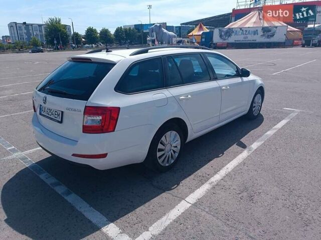 Білий Шкода Октавія, об'ємом двигуна 1.6 л та пробігом 297 тис. км за 10499 $, фото 42 на Automoto.ua