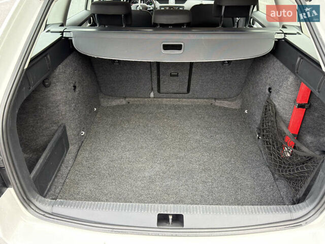 Білий Шкода Октавія, об'ємом двигуна 1.6 л та пробігом 204 тис. км за 11299 $, фото 37 на Automoto.ua