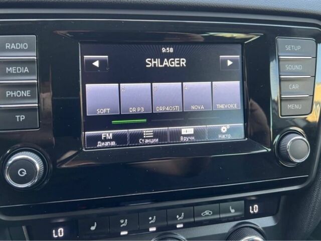 Белый Шкода Октавия, объемом двигателя 1.6 л и пробегом 260 тыс. км за 11200 $, фото 21 на Automoto.ua