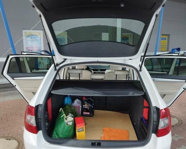 Шкода Октавія 2014 у Одесі на Automoto.ua Білий Шкода Октавія, об'ємом двигуна 2 л та пробігом 280 тис. км за 10500 $, фото 8 на Automoto.ua