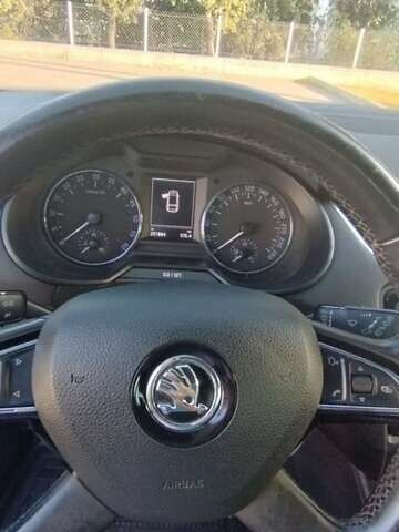Білий Шкода Октавія, об'ємом двигуна 1.6 л та пробігом 251 тис. км за 10800 $, фото 19 на Automoto.ua