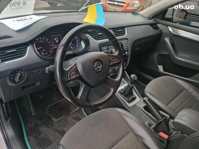 Білий Шкода Октавія, об'ємом двигуна 2 л та пробігом 328 тис. км за 8990 $, фото 13 на Automoto.ua