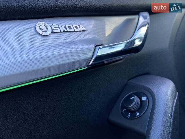 Белый Шкода Октавия, объемом двигателя 1.6 л и пробегом 236 тыс. км за 9799 $, фото 36 на Automoto.ua