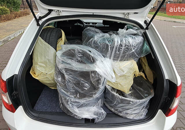 Белый Шкода Октавия, объемом двигателя 1.6 л и пробегом 303 тыс. км за 9700 $, фото 21 на Automoto.ua