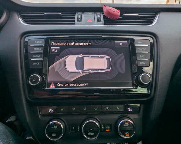 Белый Шкода Октавия, объемом двигателя 1.6 л и пробегом 338 тыс. км за 10399 $, фото 27 на Automoto.ua