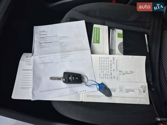 Білий Шкода Октавія, об'ємом двигуна 1.8 л та пробігом 182 тис. км за 10800 $, фото 4 на Automoto.ua