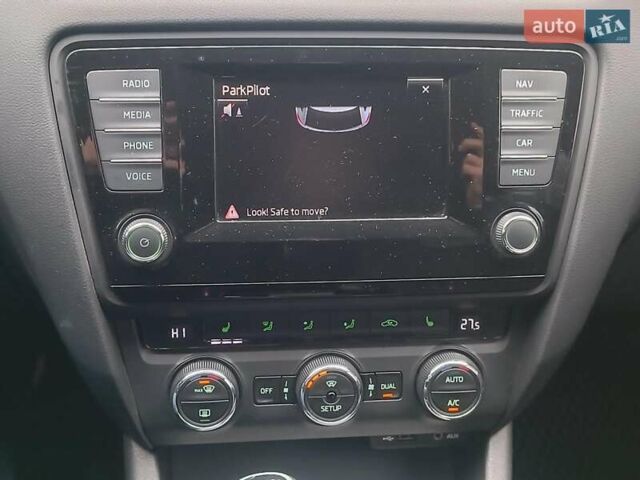 Білий Шкода Октавія, об'ємом двигуна 2 л та пробігом 328 тис. км за 8990 $, фото 20 на Automoto.ua