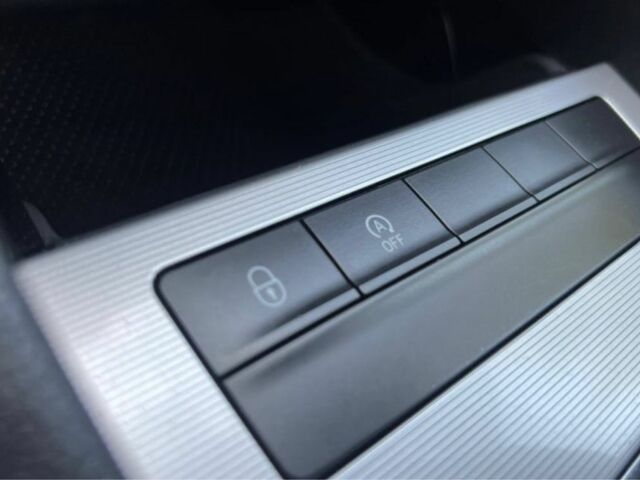 Белый Шкода Октавия, объемом двигателя 1.6 л и пробегом 260 тыс. км за 11200 $, фото 11 на Automoto.ua