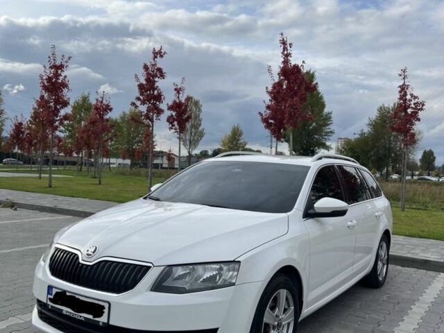 Белый Шкода Октавия, объемом двигателя 1.6 л и пробегом 260 тыс. км за 11200 $, фото 9 на Automoto.ua