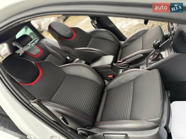 Білий Шкода Октавія, об'ємом двигуна 1.97 л та пробігом 195 тис. км за 13999 $, фото 55 на Automoto.ua