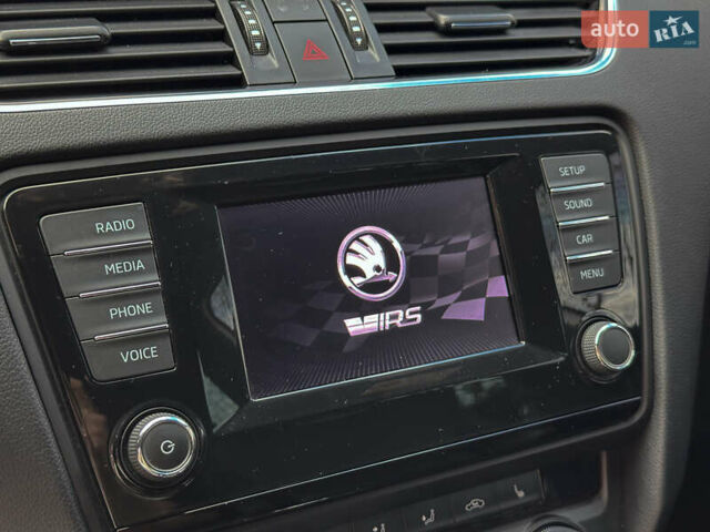 Белый Шкода Октавия, объемом двигателя 1.97 л и пробегом 220 тыс. км за 14500 $, фото 86 на Automoto.ua