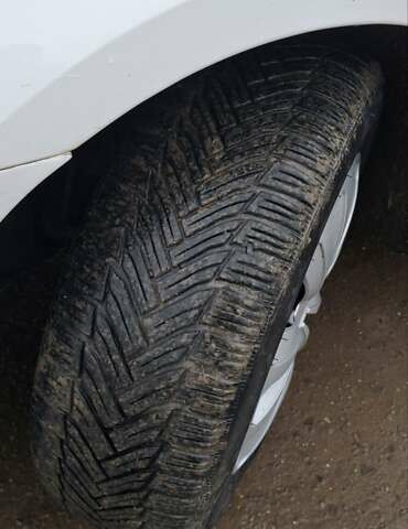 Белый Шкода Октавия, объемом двигателя 1.6 л и пробегом 289 тыс. км за 8700 $, фото 16 на Automoto.ua