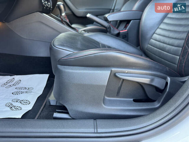 Белый Шкода Октавия, объемом двигателя 1.98 л и пробегом 199 тыс. км за 13500 $, фото 53 на Automoto.ua