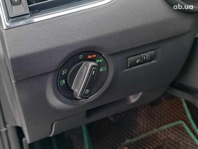 Білий Шкода Октавія, об'ємом двигуна 2 л та пробігом 328 тис. км за 8990 $, фото 16 на Automoto.ua