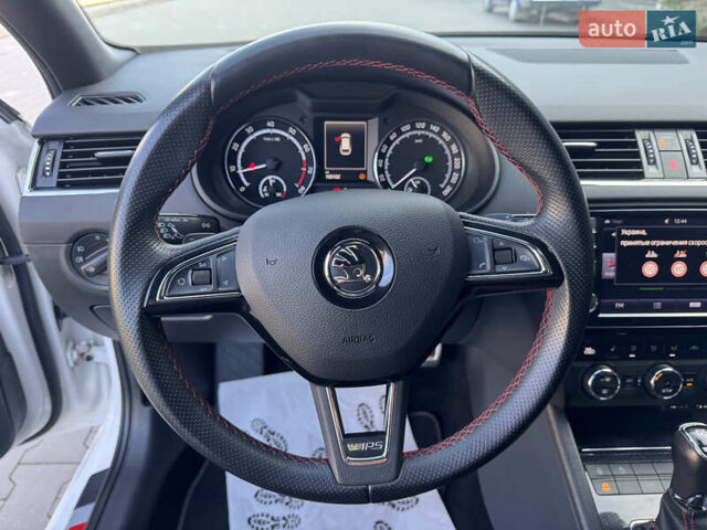 Белый Шкода Октавия, объемом двигателя 1.98 л и пробегом 199 тыс. км за 13500 $, фото 36 на Automoto.ua