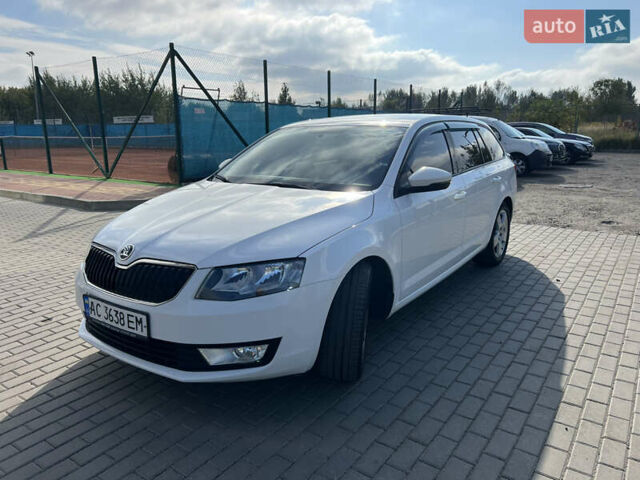 Білий Шкода Октавія, об'ємом двигуна 1.6 л та пробігом 248 тис. км за 10700 $, фото 2 на Automoto.ua