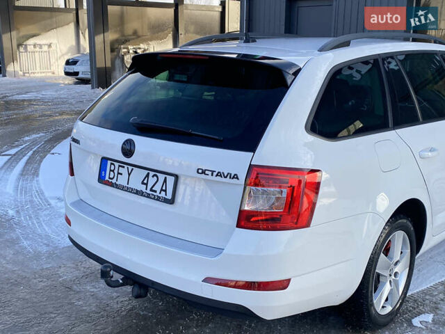 Белый Шкода Октавия, объемом двигателя 1.6 л и пробегом 236 тыс. км за 9799 $, фото 29 на Automoto.ua