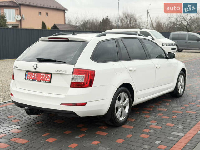 Белый Шкода Октавия, объемом двигателя 1.6 л и пробегом 250 тыс. км за 10700 $, фото 7 на Automoto.ua