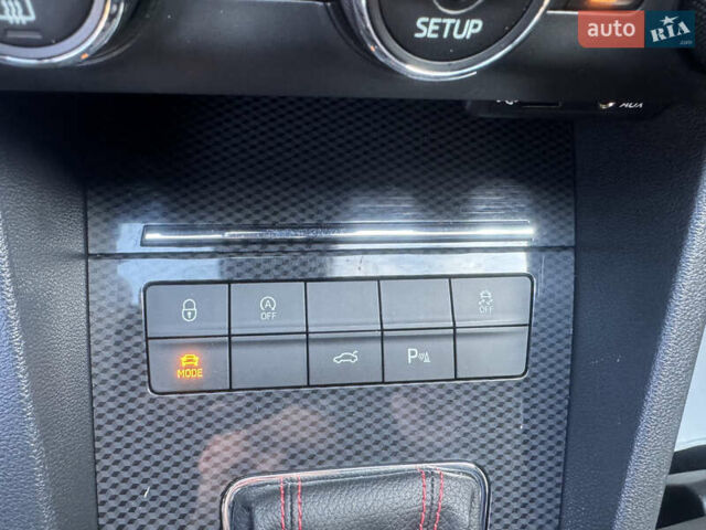 Белый Шкода Октавия, объемом двигателя 1.98 л и пробегом 199 тыс. км за 13500 $, фото 44 на Automoto.ua