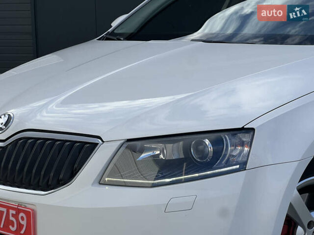 Белый Шкода Октавия, объемом двигателя 2 л и пробегом 251 тыс. км за 12999 $, фото 64 на Automoto.ua