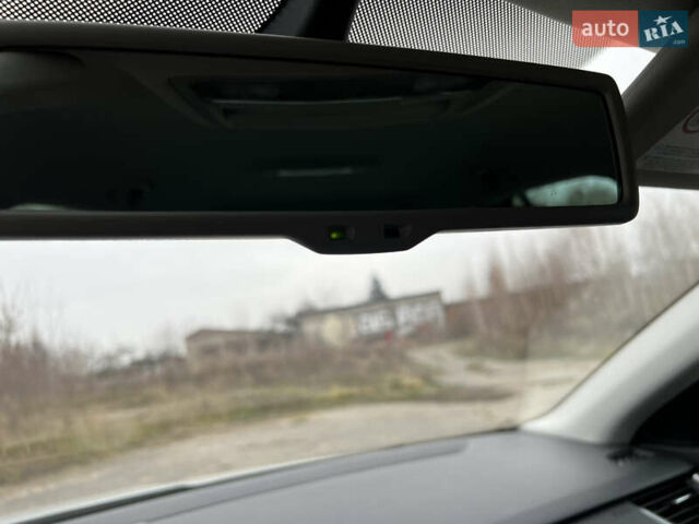 Білий Шкода Октавія, об'ємом двигуна 1.8 л та пробігом 182 тис. км за 10800 $, фото 16 на Automoto.ua